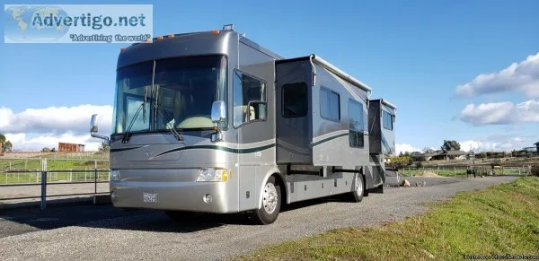 2005 Country Coach Inspire - Low Mileage