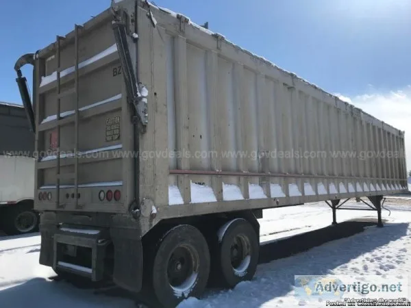 2000 Travis Walking Floor Trash Trailer