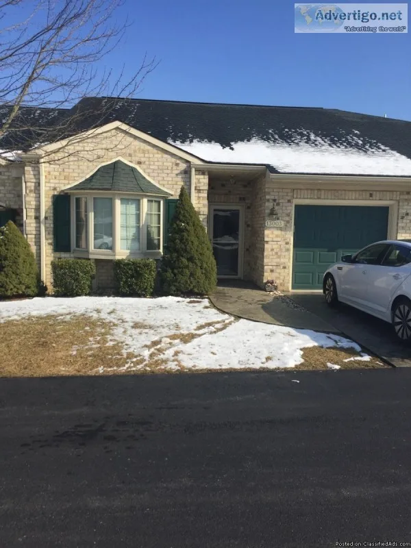 2 bdr 2 bath COndo in great North End Location.