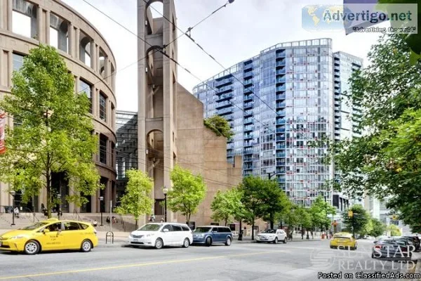 Yaletown 2 Bed 2 Bath 907sf Condo w Balcony and Views  TV Tower