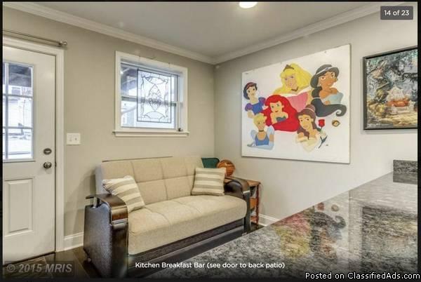 One room available for rent