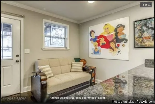 One room available for rent