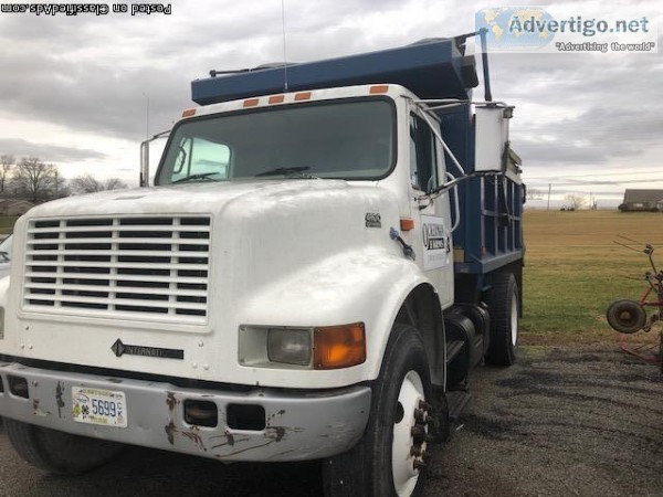 2000 International 4900 Dump Truck