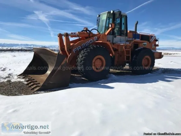Fiat Allis Wheel Loader with attachments