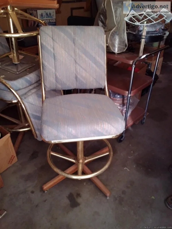 3 Barstools