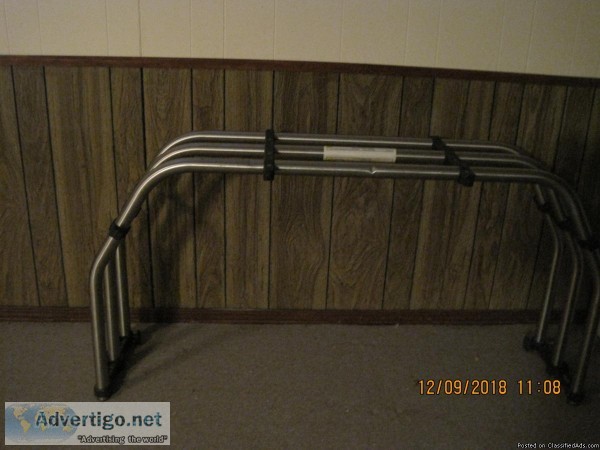 Pickup truck bed extender