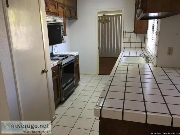 Spacious 3 bed 2 ba home in great area