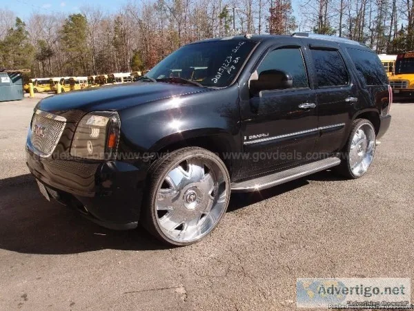 2007 GMC Yukon Denali AWD
