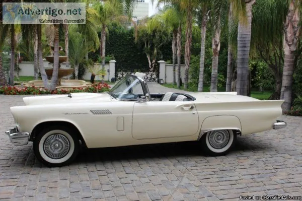 1957 Ford Thunderbird