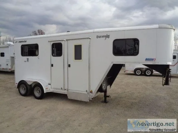 2011 Merhow Equistar 2 Horse Straight Load trailer