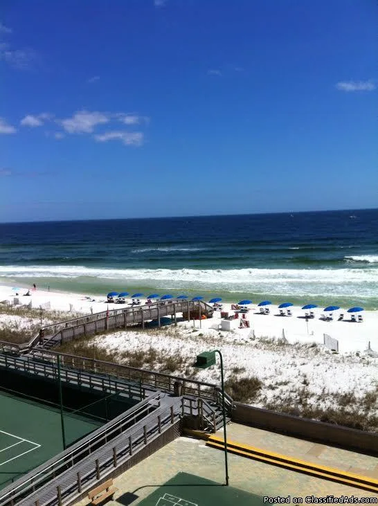 Destin FL. 2 Br 2 Ba Completely Renovated Beachfront Condo