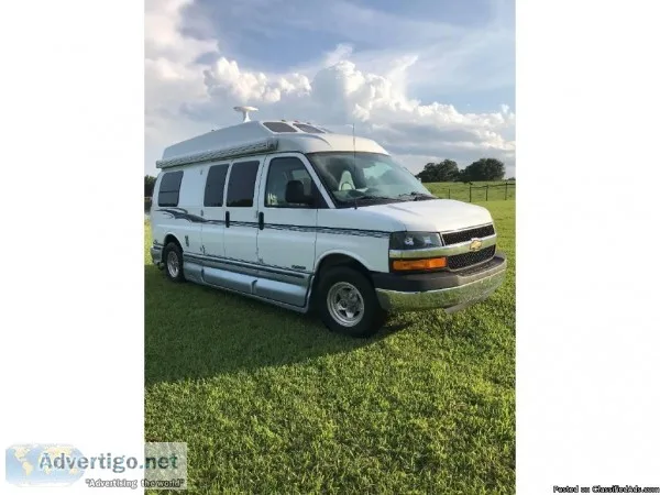 2005 Roadtrek 190 POPULAR LOW MILES EXTRA CLEAN