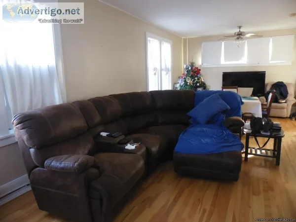 Beautiful single condo for rent with furnitures