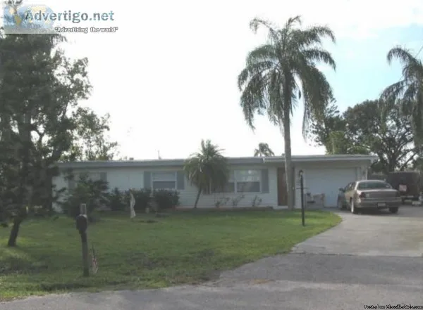3 bed 2 bath home in N Fort Myers- Owner May finance 146500