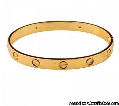 Buy latest trendy Engagement Rings in UK