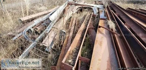 STEEL BUILDING