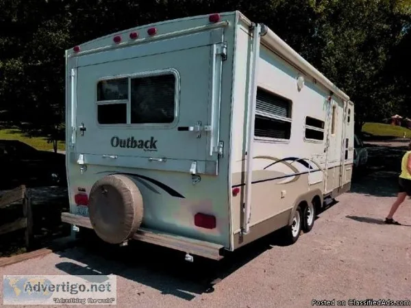 2005 Keystone Outback 26Feet Trailer