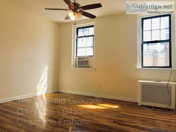 2595 - 1 Bedroom Apartment in Hell s Kitchen