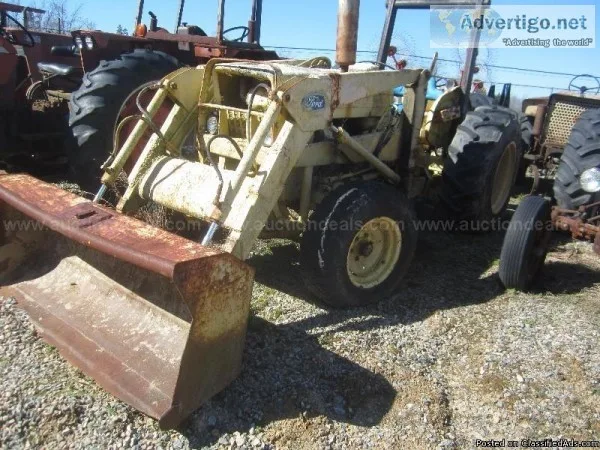 2 Ford Industrial Tractors
