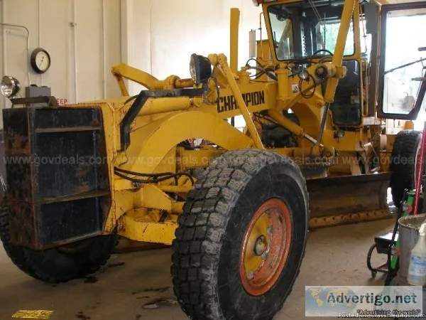 1990 Champion 730A Motor Grader