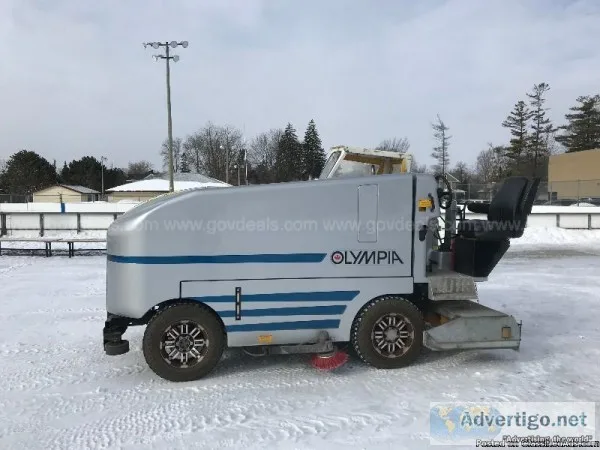 2013 Olympia Millennium Ice Resurfacer