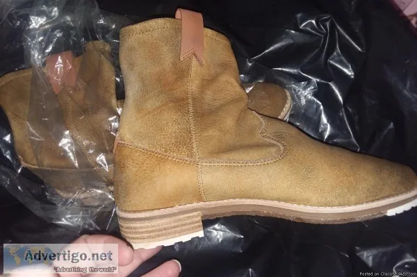 7.5 Women s Short Boots - New