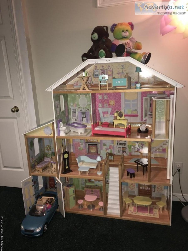 Majestic Mansion Dollhouse