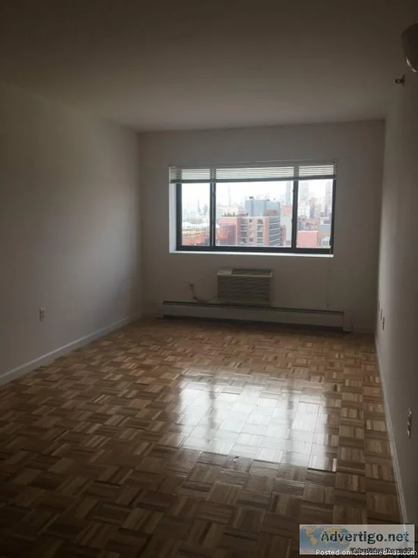 1475 - Studio Apartment in Sunnyside