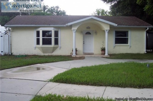 Well cared for Charming Dunedin Home (DUNEDIN FL)