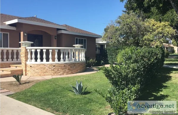 Pretty house looking for one roommate