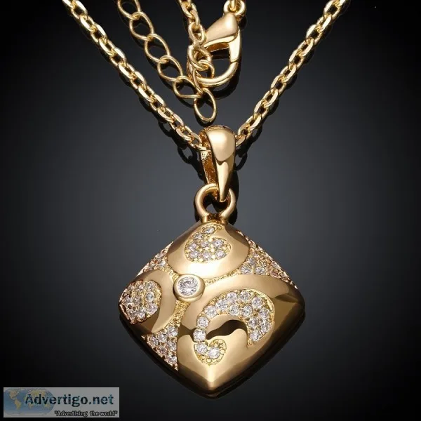 Bridal necklaces
