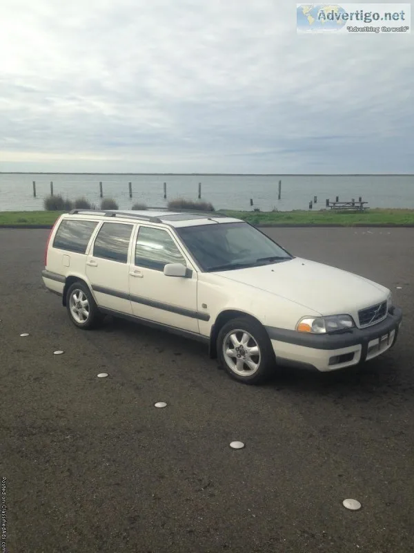 2000 Volvo V70 XC