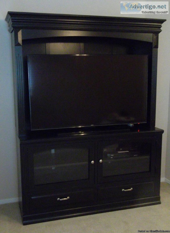CONSOLE and HUTCH for TV