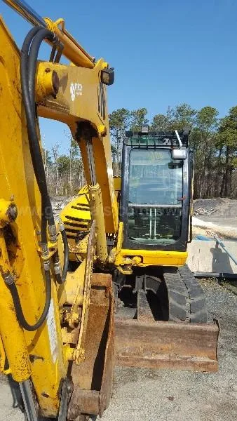 2005 JCB 8080 Excavator with Hydraulic Thumb