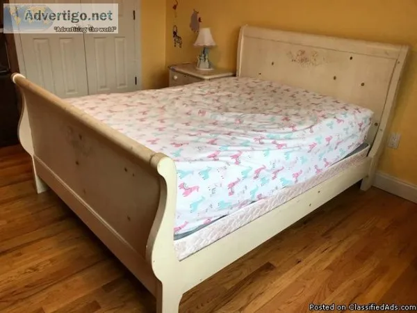 Girl beige wooden furniture 5-piece bedroom set double bed