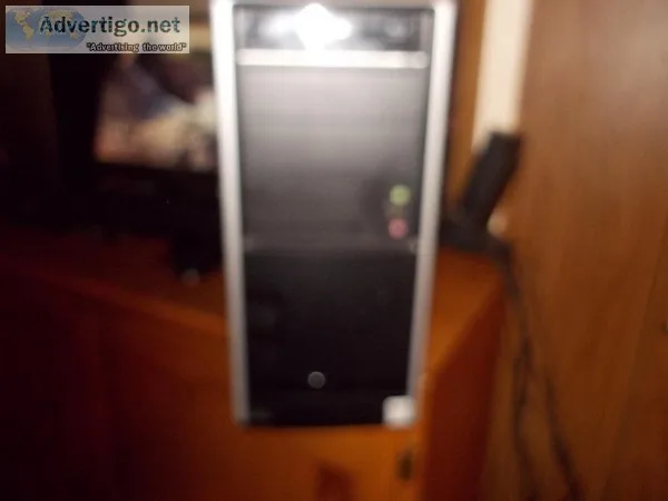 desktop intel i7 8core340ghz board is dp67bg max 32gigs ram