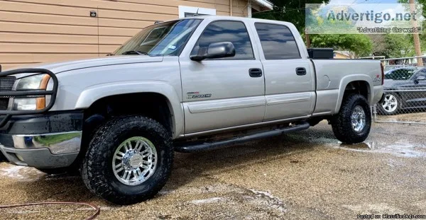 2004 Chevy Duramax 2500 HD 4x4 LLY