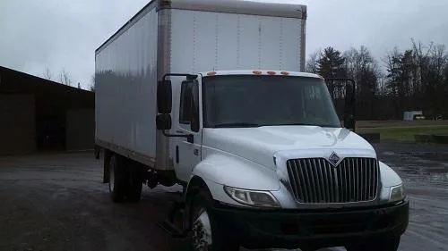 2004 INTERNATIONAL 4300
