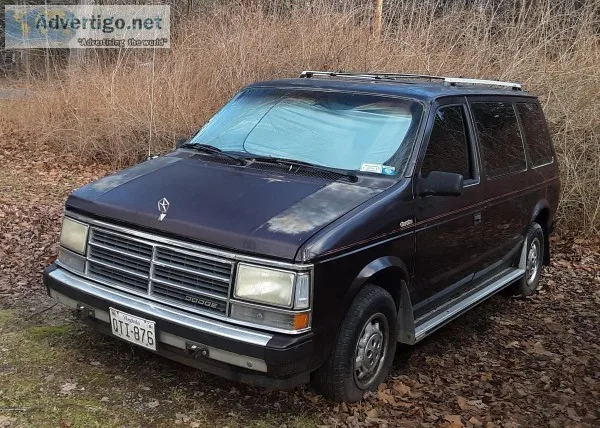 1990 dodge caravan full size minivan