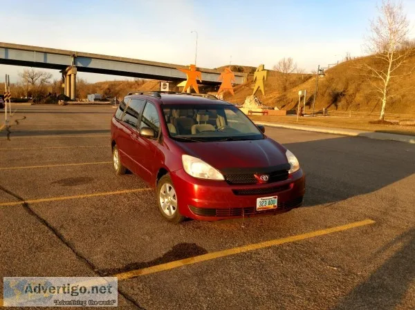 2004 Toyota Sienna LE