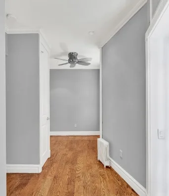 2295 - Studio Apartment in Murray Hill