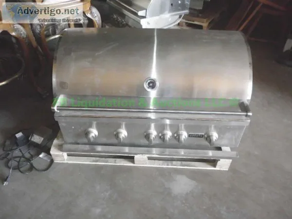 AZURECOYOTE GRILLS AND BEVERAGE CENTER AUCTION