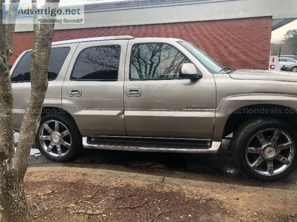 2002 Cadillac Escalade 2WD