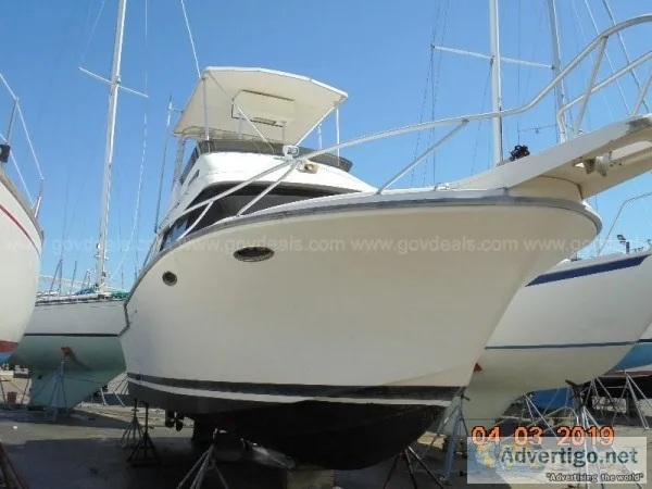 1992 Luhrs 3240 Motor Yacht