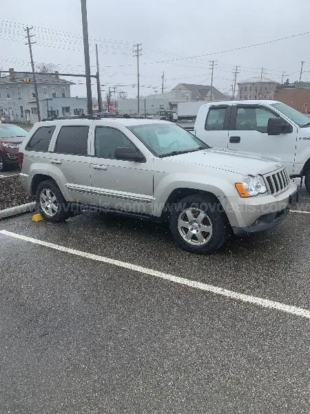 2010 Jeep Grand Cherokee Laredo 4WD
