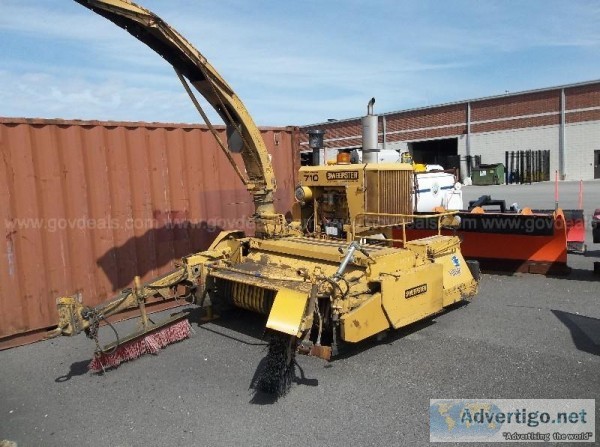 1998 FordNew Holland Leaf Loader Model 710-L