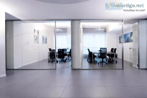 Get High Strength Glass Partition Dubai Work