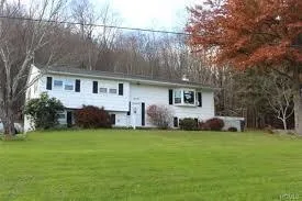 Estate Homes for Sale Bethel Ny