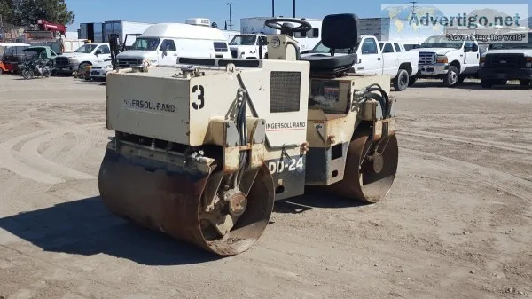INGERSOLL RAND DD24 VIBRATORY TANDEM SMOOTH DRUM ROLLER