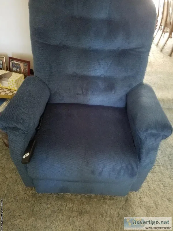 Mega Motion LC-200 3 Position Lift Chair Mdl LC200XNAVB1